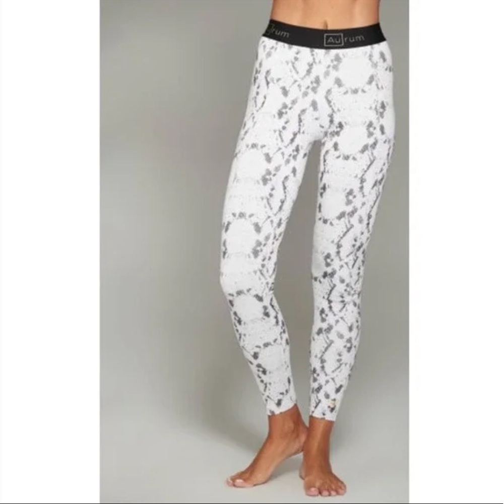 Aurum Snakeskin Prink Workout Leggings